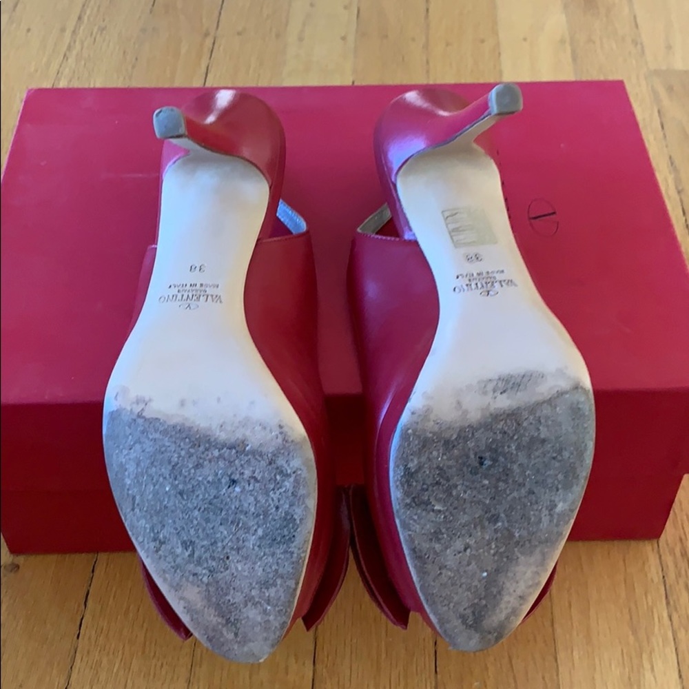 Heels - Picture 4 of 8